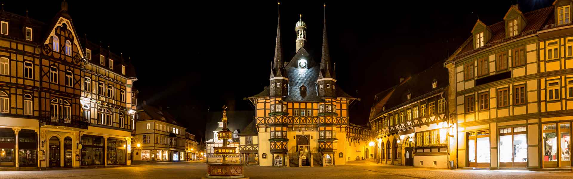 Marktplatz Wernigerode am Abend